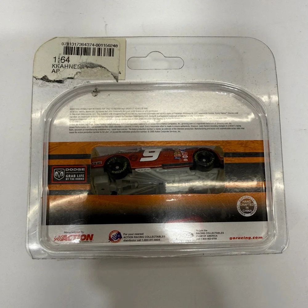 Action Kasey Kahne #9 Dodge Dealers 2005 Charger 1:64 Diecast Stock Car 108973